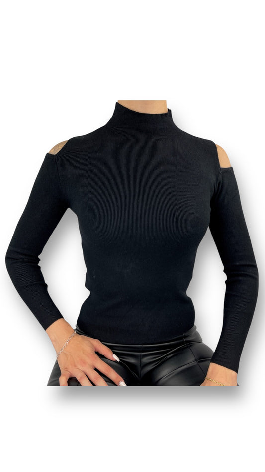 Rollkragenpullover mit Cut Out